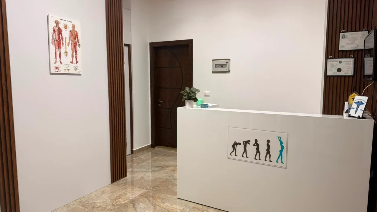 Heal & Move Clinic reception